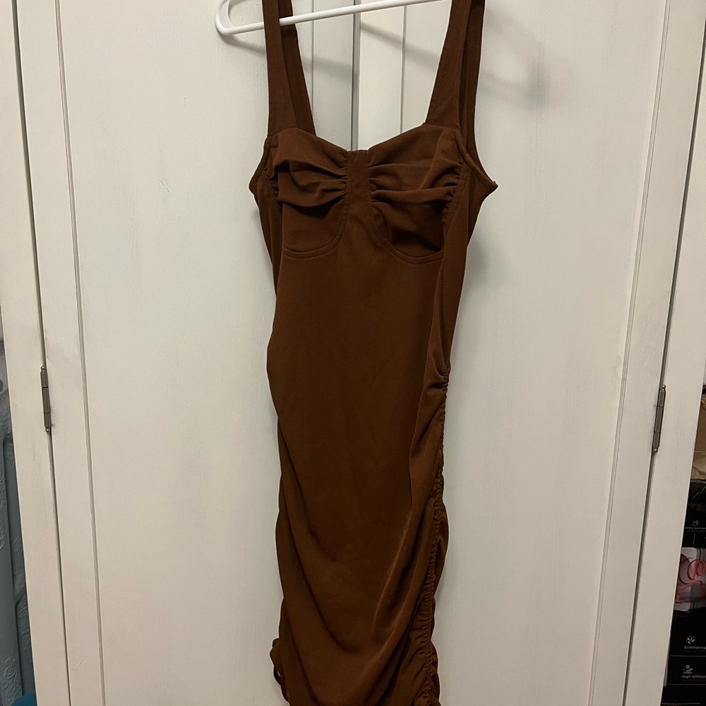 J.O.A. Side Ruched Body-Con Dress - Picture 2 of 4
